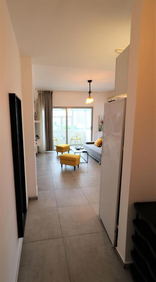 Serenity Heights Apartment: A Panoramic Haven Near Old Town - Free Minibar * Bucureşti