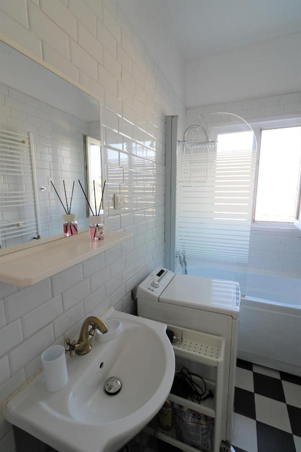 Serenity Heights Apartment: A Panoramic Haven Near Old Town - Free Minibar Apartament